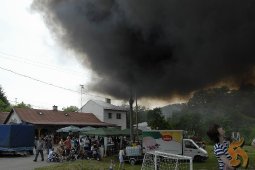 Kaceni maje Chramecne 31 05 2008 08.jpg